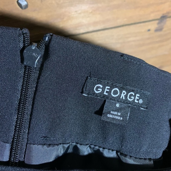 George | Black Blazer and Skirt Set - Picture 5 of 5